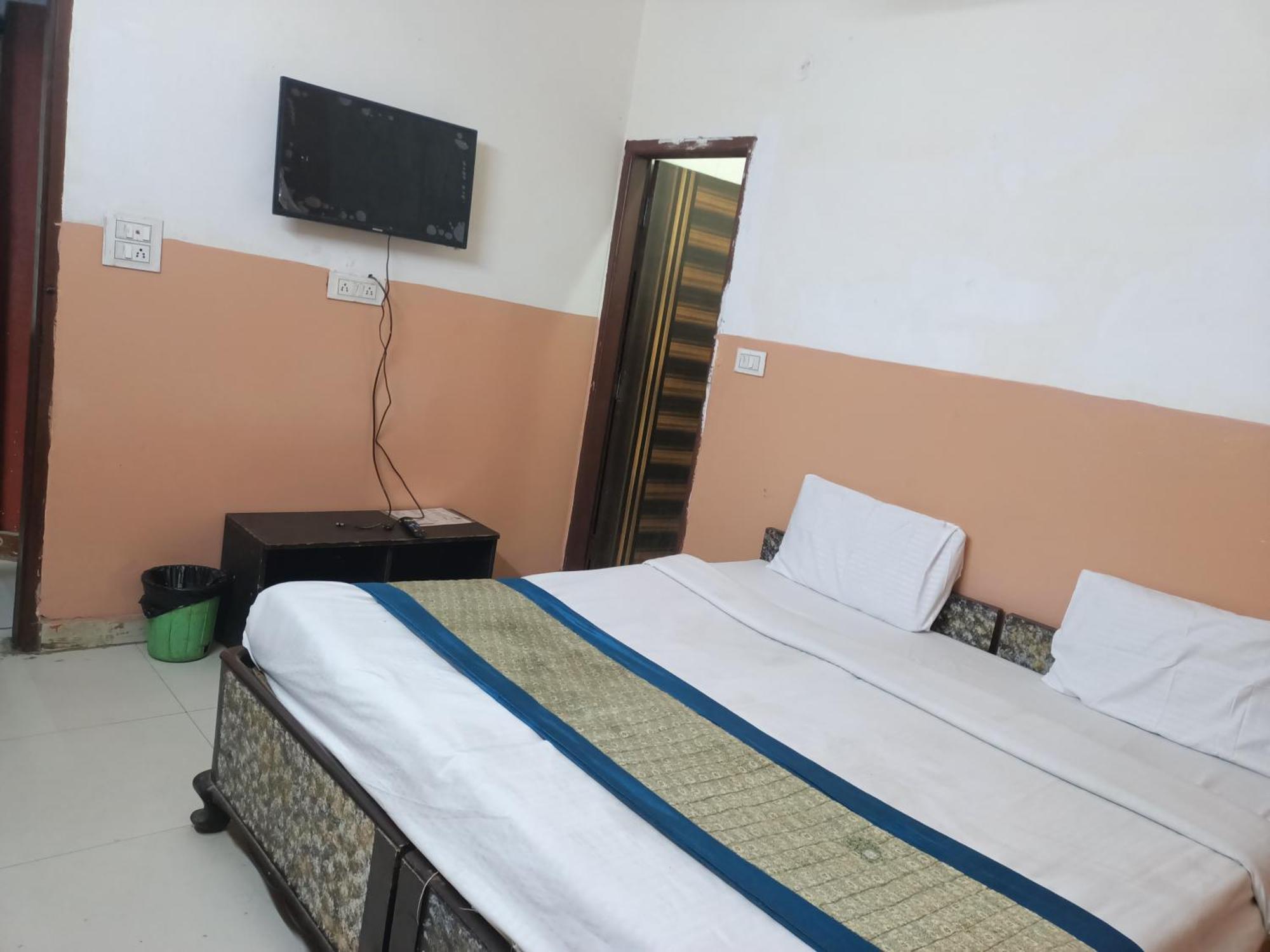 Hotel Royal India - Vijay Enclave New Delhi Eksteriør billede